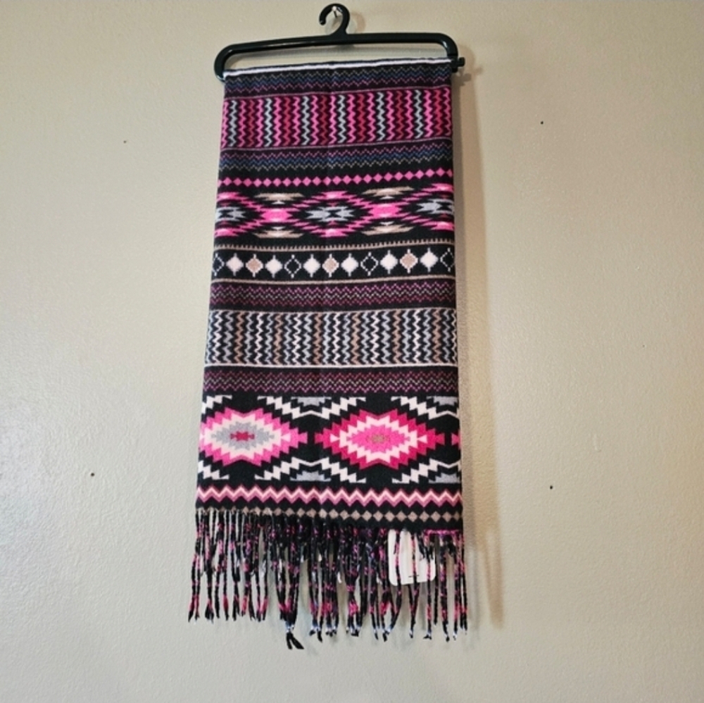 🆂🅰🅻🅴•Be Clever Colorful Geometric Patterned Scarf - Picture 4 of 4